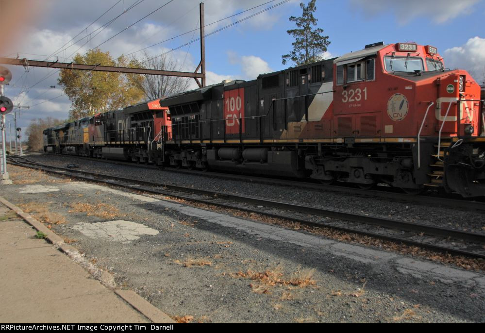 CN 3231 on CSX Q422